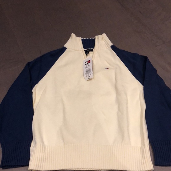 Boys Tommy Hilfiger Sweater - Picture 2 of 4